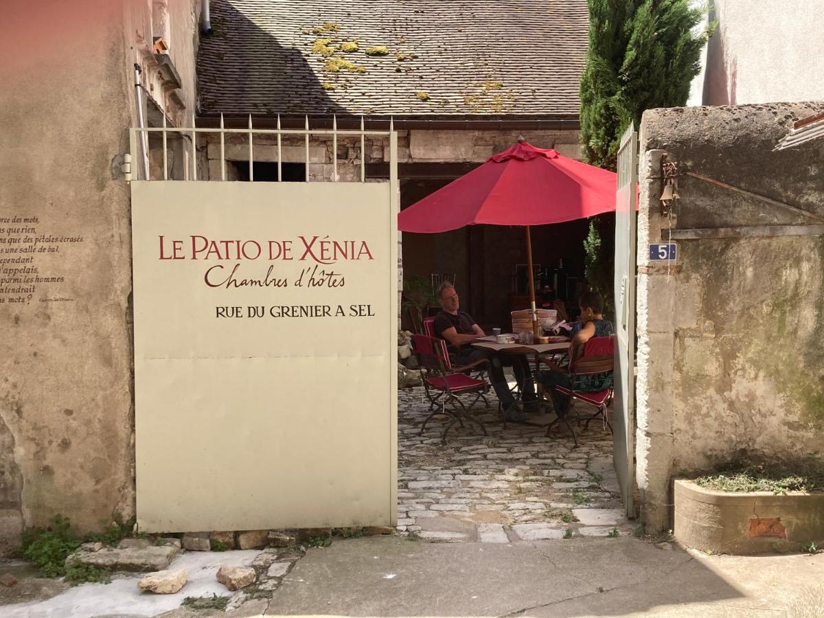 Le Patio De Xenia Bed & Breakfast La Charite-sur-Loire Exterior photo